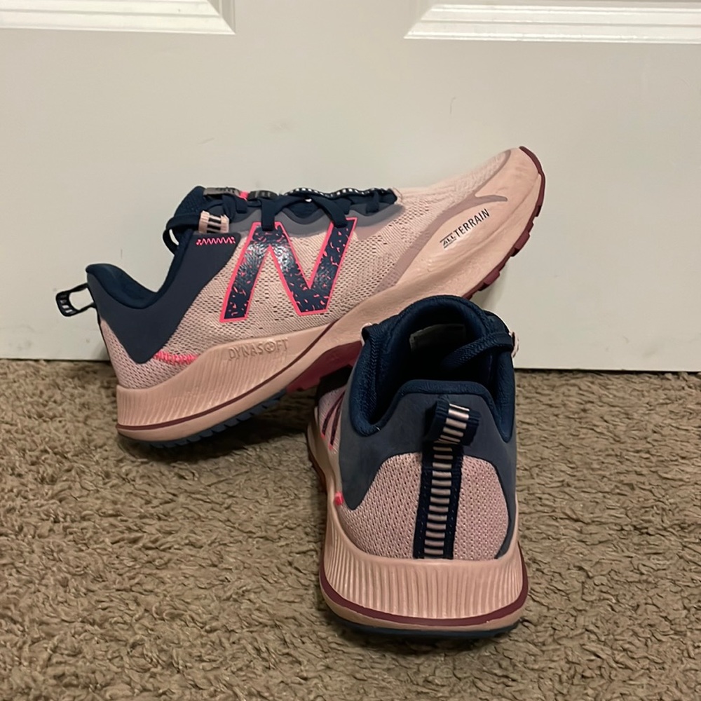 New Balance Women’s Dynasoft Nitrel V4 Trail Running shoe - W9